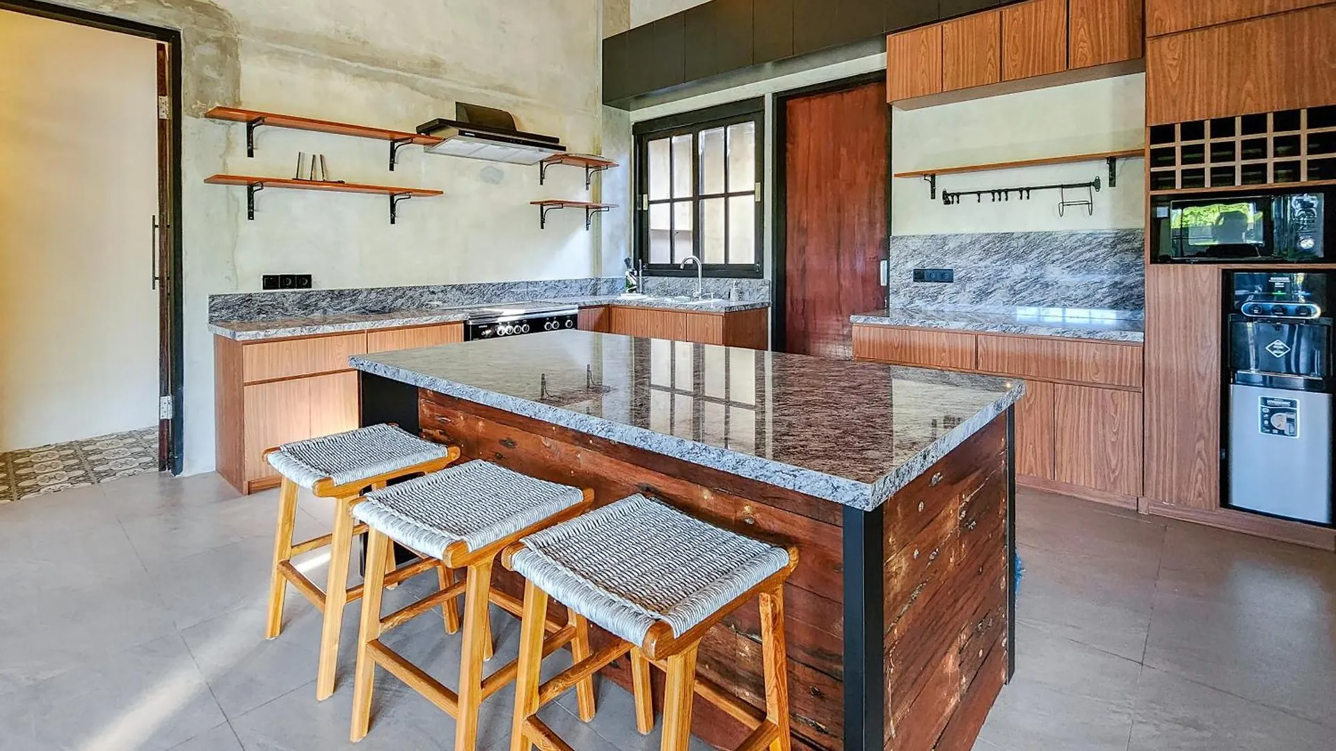 Villa Jonsu Uluwatu By Nagisa Bali Indonesia