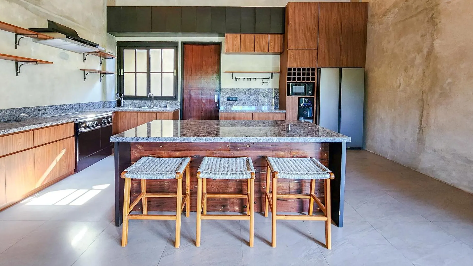 Villa Jonsu Uluwatu By Nagisa Bali Indonesia
