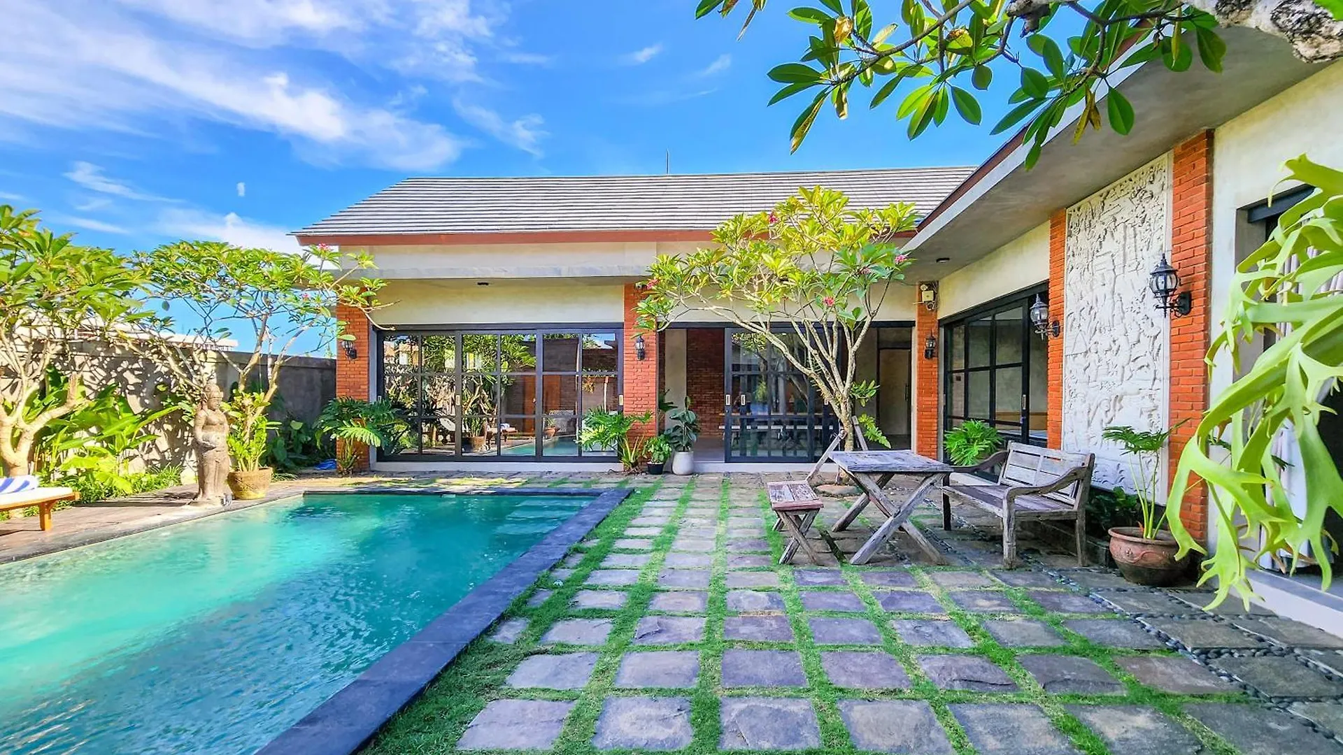 Villa Jonsu Uluwatu By Nagisa Bali Indonesia