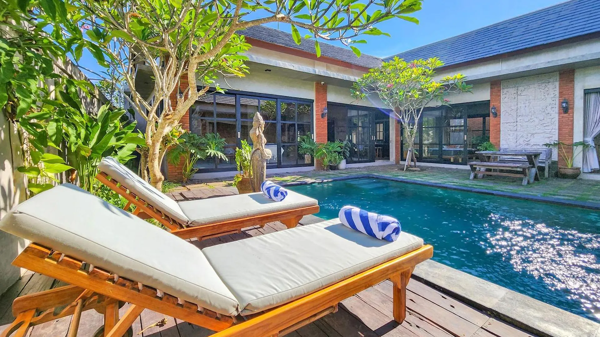 Villa Jonsu Uluwatu By Nagisa Bali