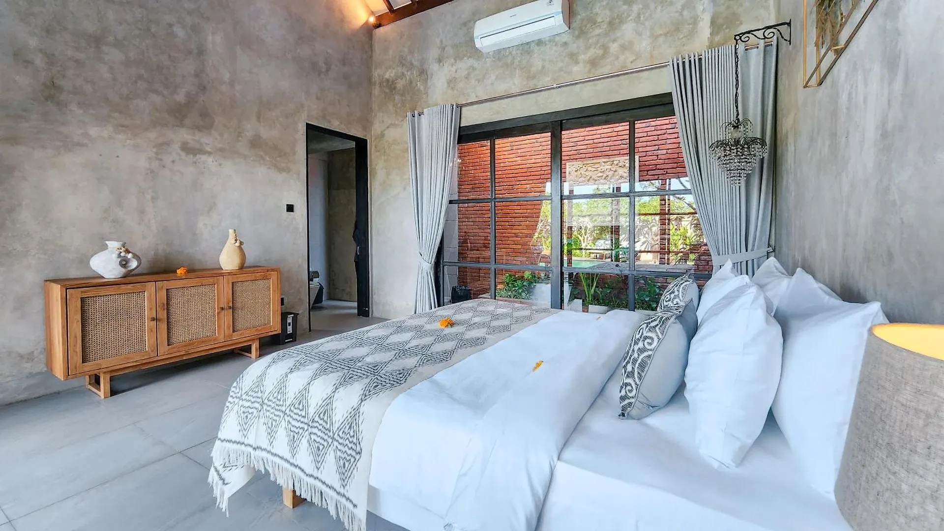 Villa Jonsu Uluwatu By Nagisa Bali